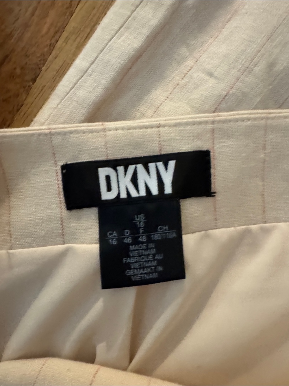 DKNY Cream Pinstripe Wide-Leg Linen Blend Pants suit set matching tank vest NWT - Picture 5 of 11